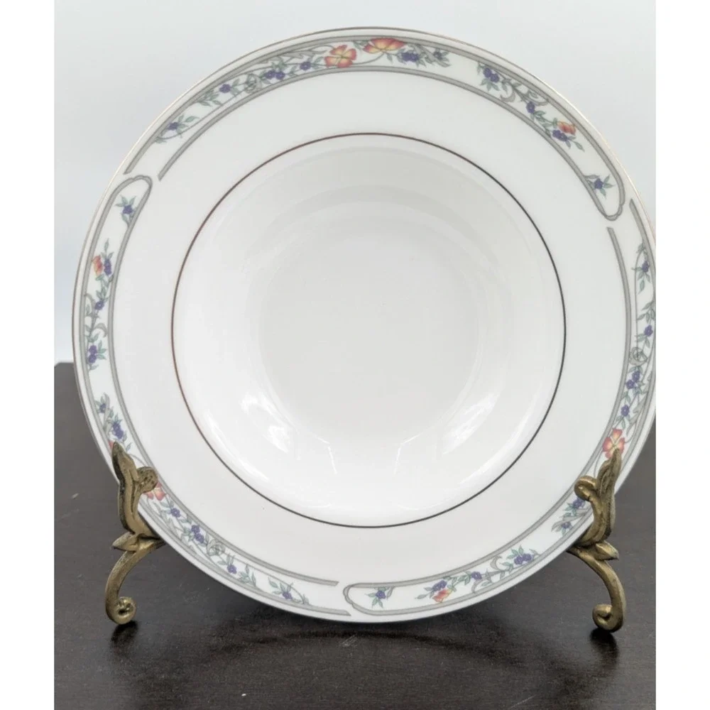 Royal Doulton Arlington Rimmed Soup Bowl Set of 10 Bowls 8